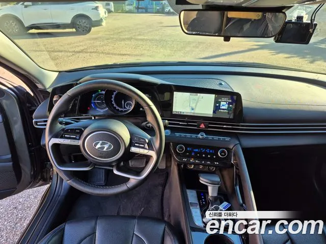 Hyundai Avante CN7 — Фото автомобиля 8