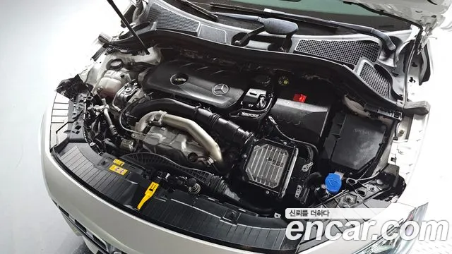 Mercedes-Benz GLA-Class — Фото автомобиля 5