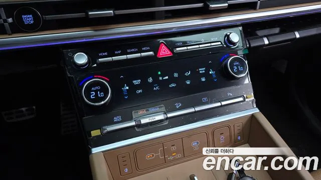 Hyundai Santafe — Фото автомобиля 24