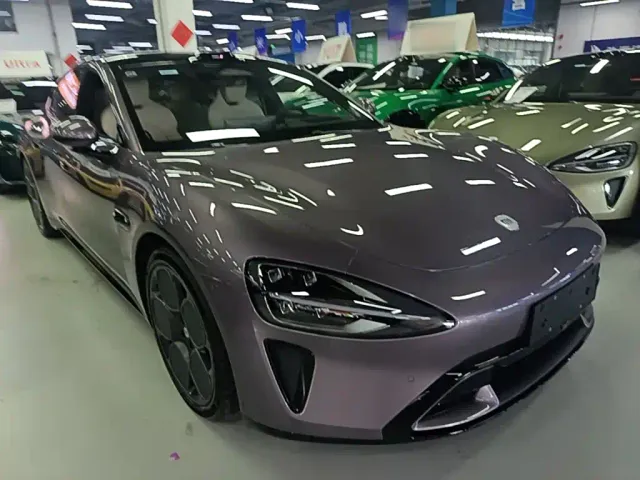 Xiaomi SU7 — Фото автомобиля 3