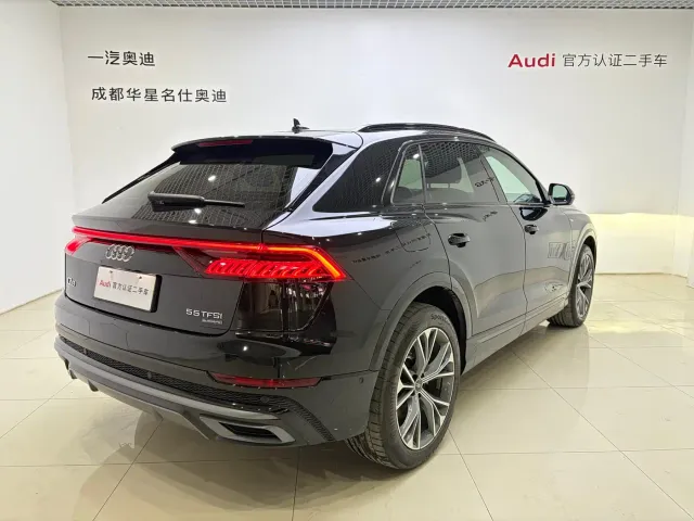Audi Q8 — Фото автомобиля 4
