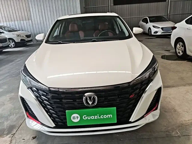 Changan Eado — Фото автомобиля 2