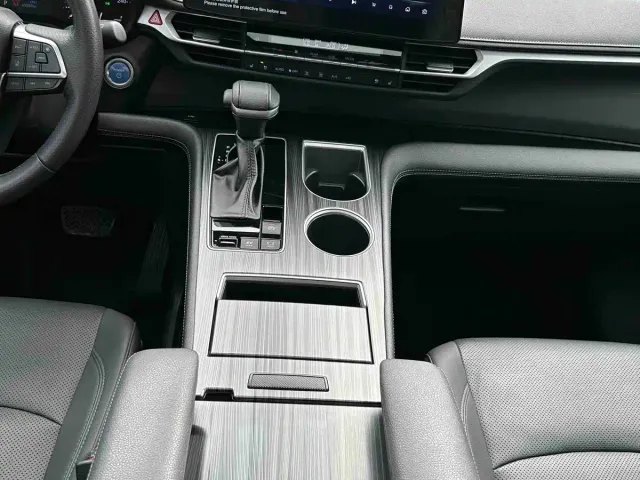 Toyota Sienna — Фото автомобиля 10