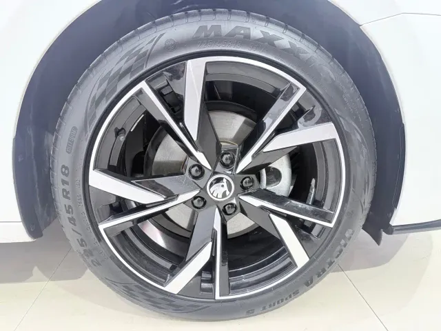 Skoda Octavia — Фото автомобиля 18