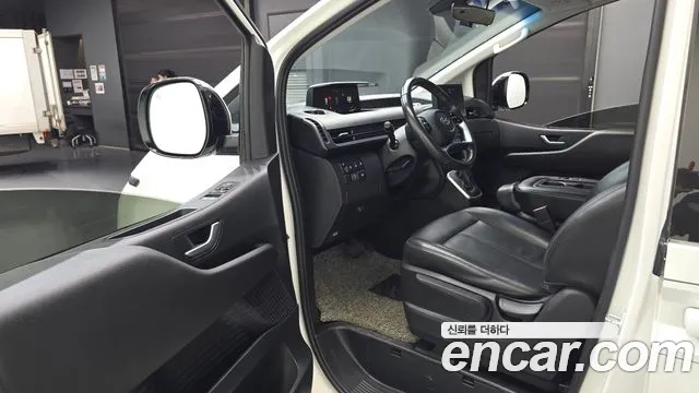 Hyundai Staria — Фото автомобиля 15