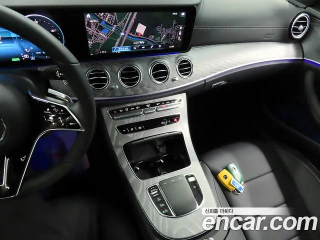 Mercedes-Benz E-Class E-класс W213 E350 4MATIC Exclusive — Фото автомобиля 12