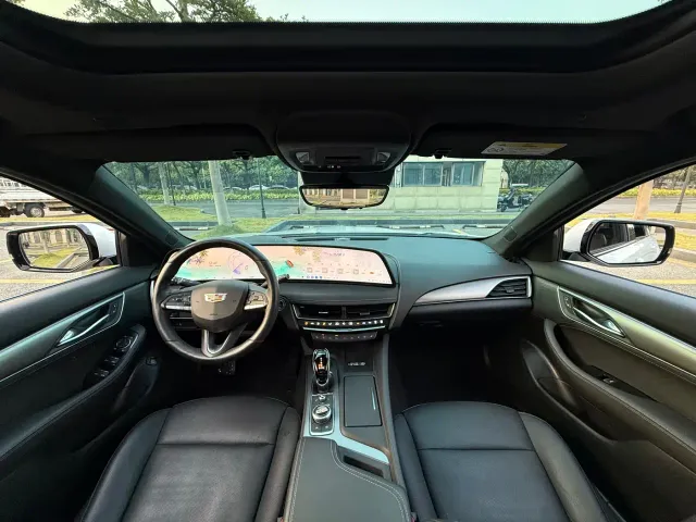 Cadillac CT5 — Фото автомобиля 12