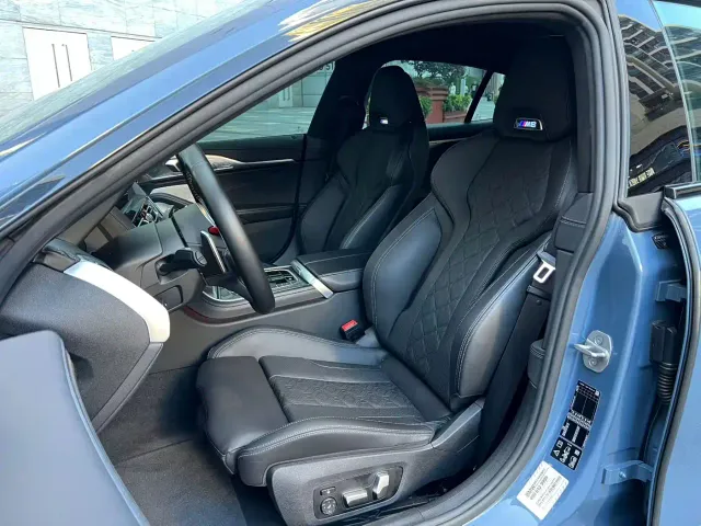 BMW M8 — Фото автомобиля 4