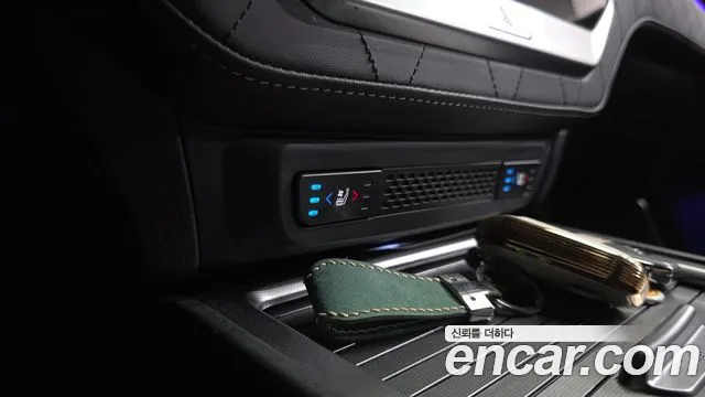 KG_Mobility_Ssangyong Rexton Rexton Arena Дизель 2.2 4WD — Фото автомобиля 15