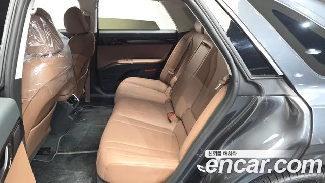 Hyundai Grandeur Grandeur (GN7) 2.5 Бензин 2WD — Фото автомобиля 11