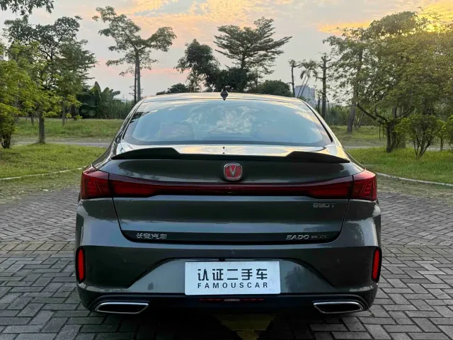 Changan Eado — Фото автомобиля 22