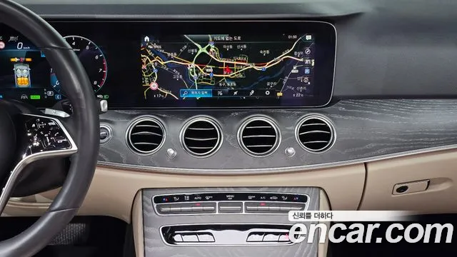 Mercedes-Benz E-Class W213 — Фото автомобиля 24