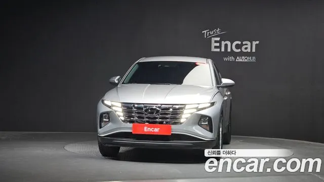 Hyundai Tucson Tucson (NX4) Дизель 2.0 2WD — Фото автомобиля 3