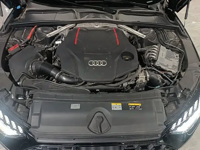 Audi S4 — Фото автомобиля 19
