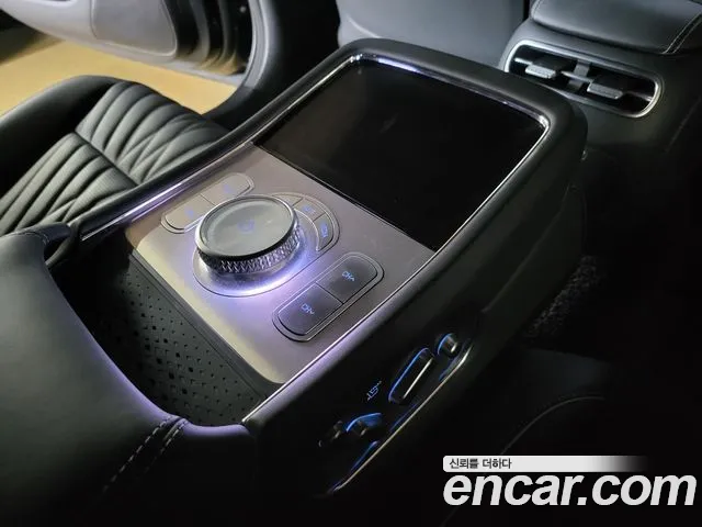 Genesis G90 Бензин 3.5 турбо AWD — Фото автомобиля 10