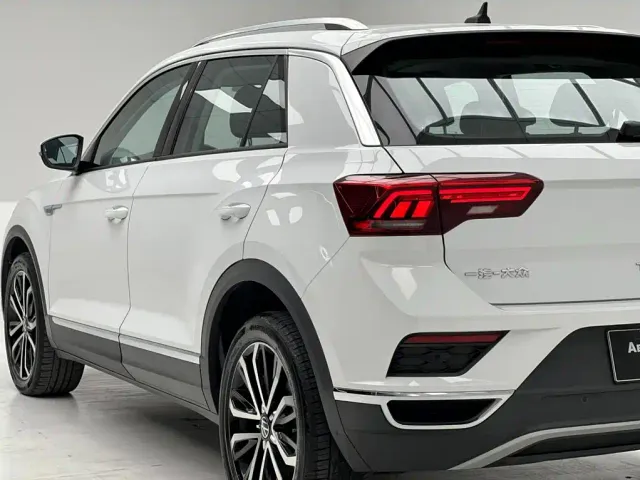Volkswagen T-Roc — Фото автомобиля 18