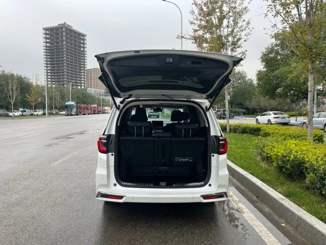 Honda Odyssey — Фото автомобиля 21