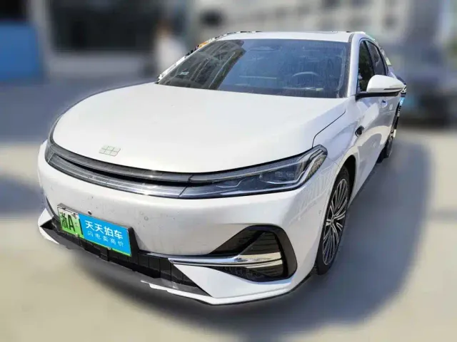 Фотография автомобиля — Geely Galaxy A7