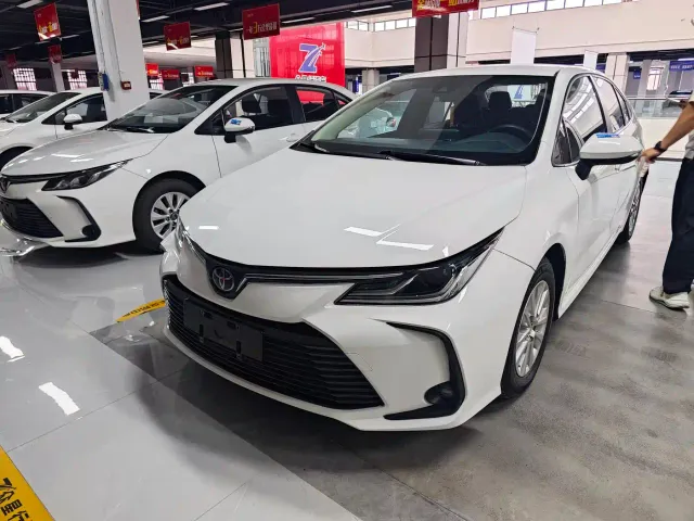Фотография автомобиля — Toyota Corolla
