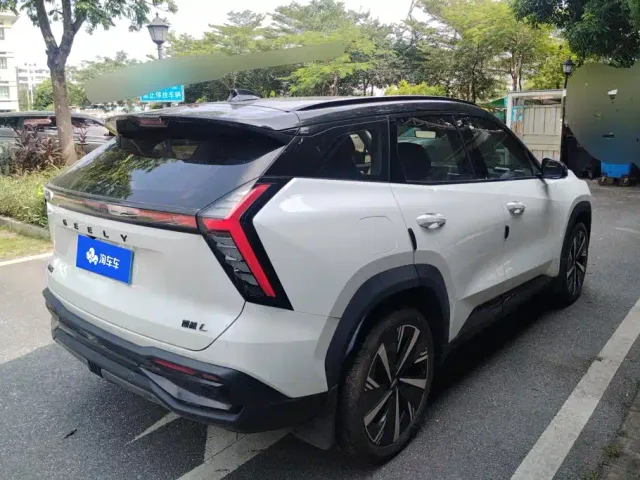 Geely Boyue L — Фото автомобиля 3