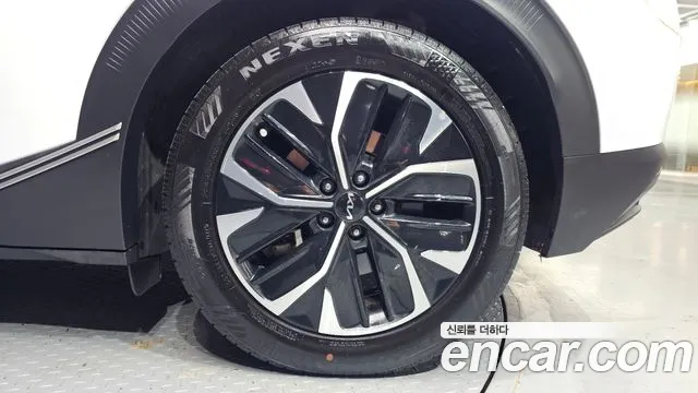 Kia EV6 — Фото автомобиля 6