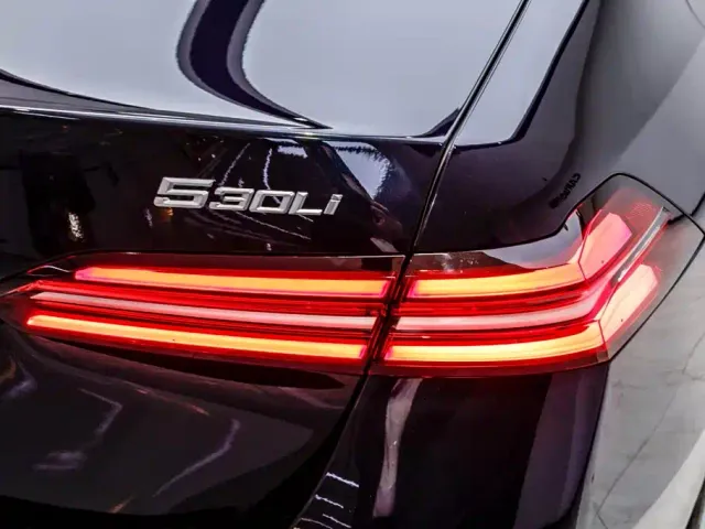 BMW 5 Series — Фото автомобиля 24