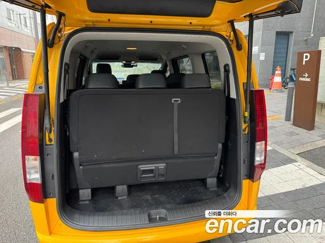 Hyundai Staria Staria Tourer 11 мест — Фото автомобиля 8