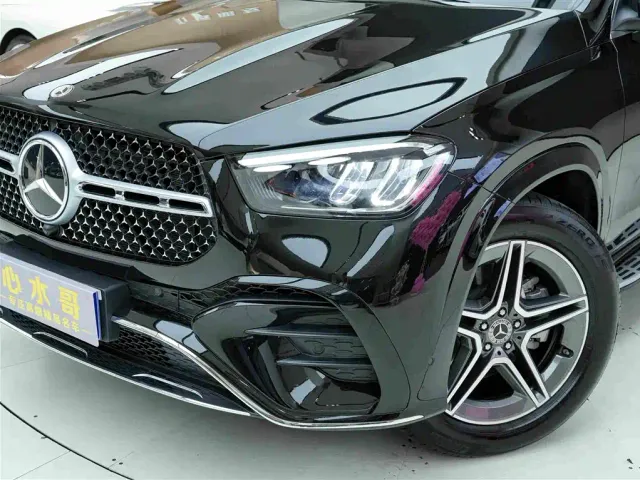 Mercedes-Benz GLE-Class — Фото автомобиля 19