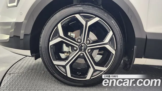 Kia Niro The All New Niro Signature — Фото автомобиля 5
