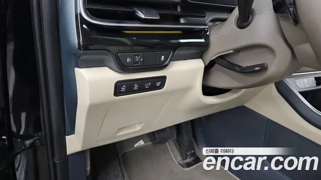 Kia Carnival 4th Gen — Фото автомобиля 26