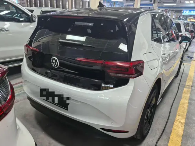 Volkswagen ID.3 — Фото автомобиля 17