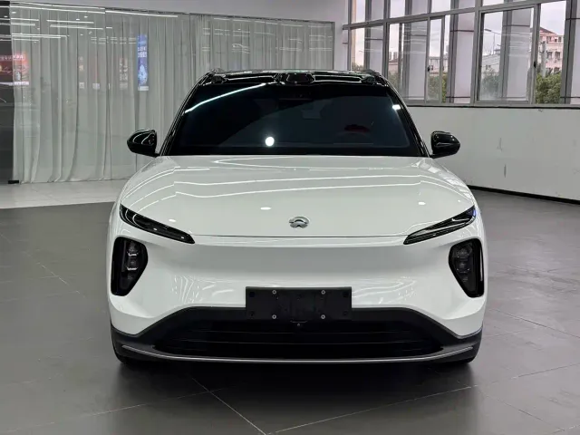 Nio ES6 — Фото автомобиля 2