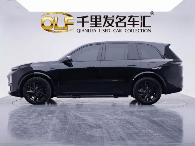 Li Auto L8 — Фото автомобиля 7
