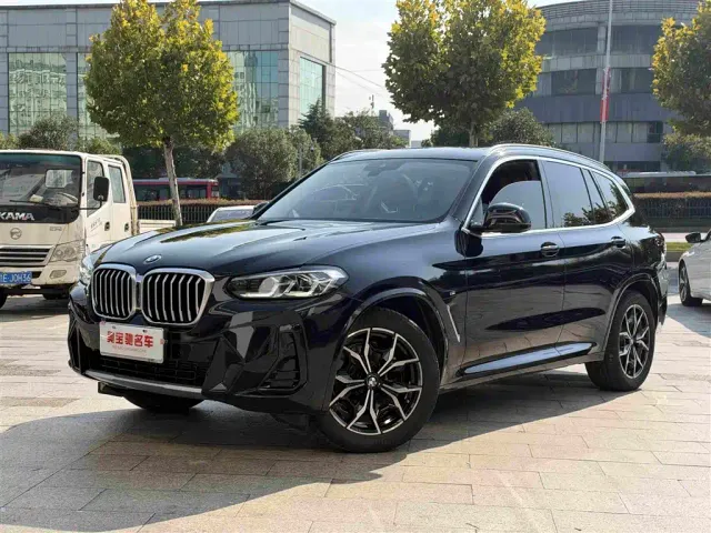 Фотография автомобиля — BMW X3