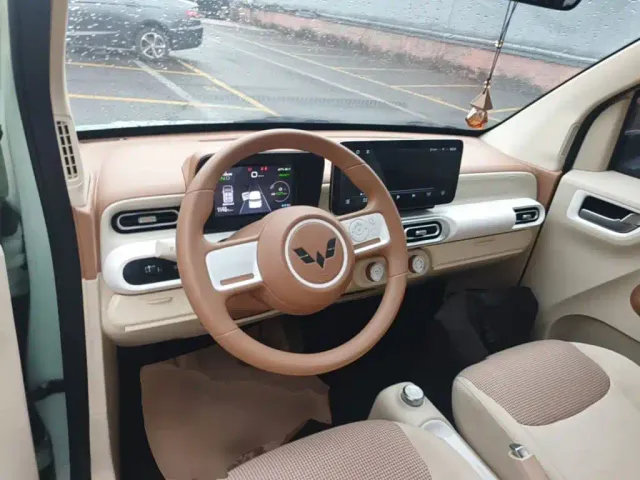 Wuling Hongguang Mini EV — Фото автомобиля 9