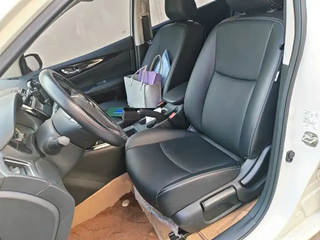 Nissan Tiida — Фото автомобиля 16