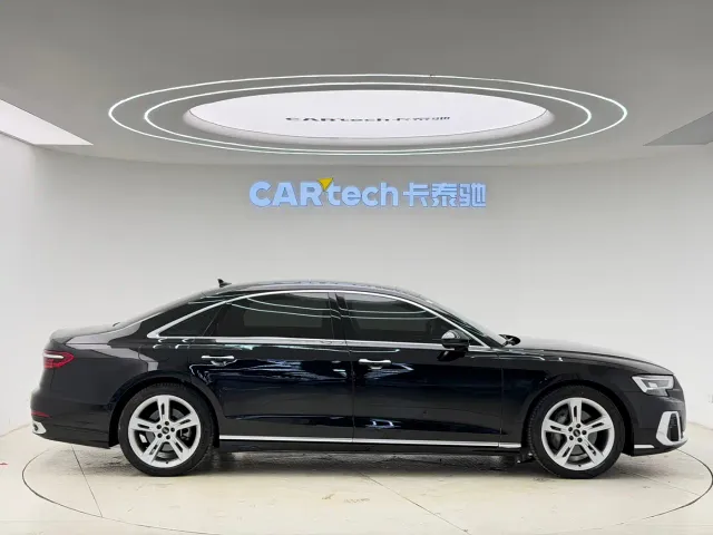 Audi A8 — Фото автомобиля 4