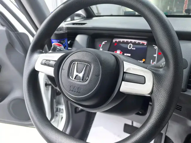 Honda Fit — Фото автомобиля 12