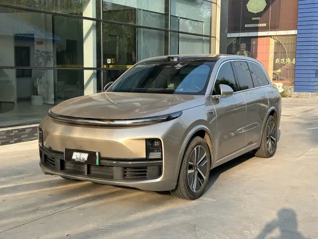 Фотография автомобиля — Li Auto L8