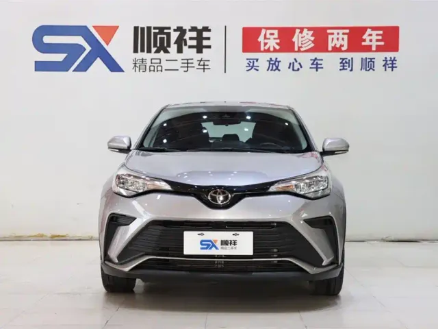 Toyota IZOA — Фото автомобиля 2