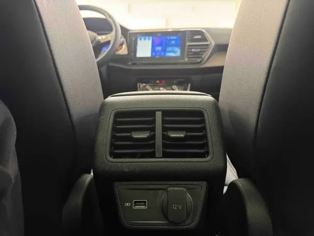 Jetta Jetta VS7 2023 280TSI Auto Comfort Edition — Фото автомобиля 18