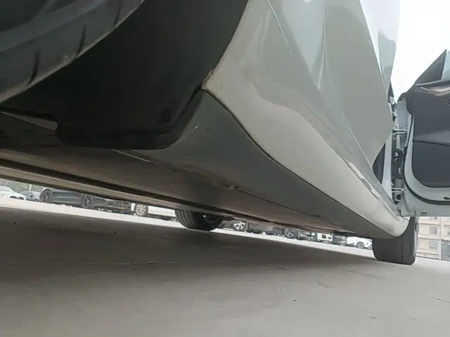 Tesla Model 3 — Фото автомобиля 20