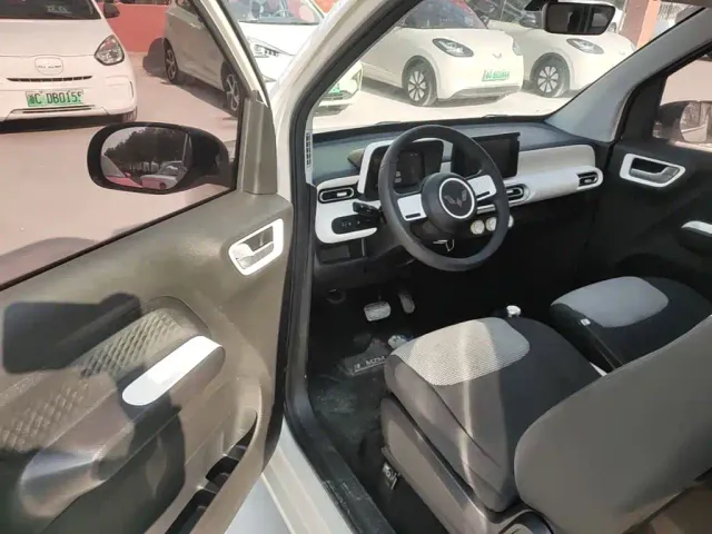 Wuling Hongguang Mini EV — Фото автомобиля 15