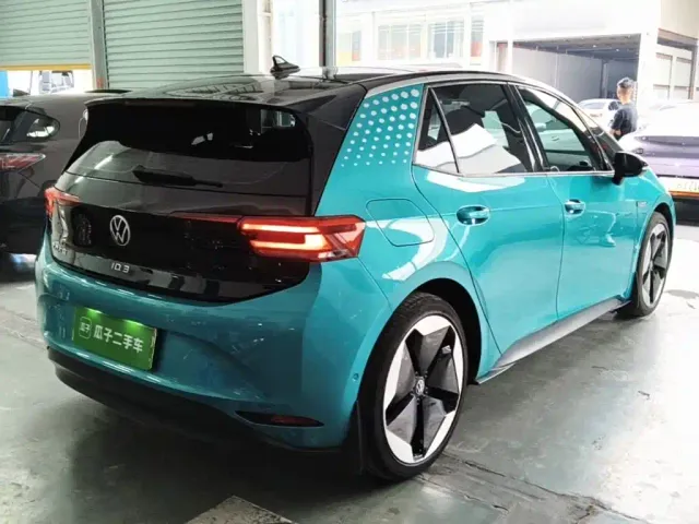Volkswagen ID.3 — Фото автомобиля 6