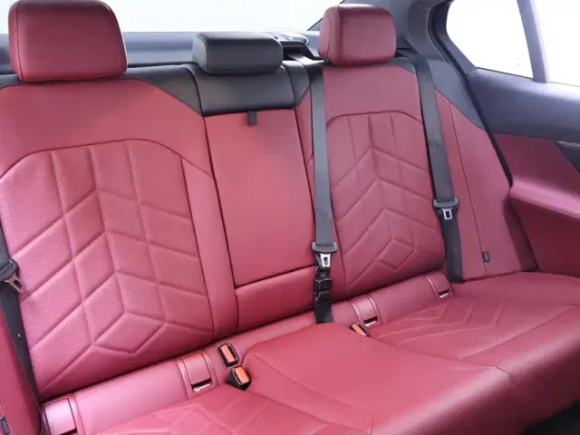 BMW 5 Series — Фото автомобиля 23