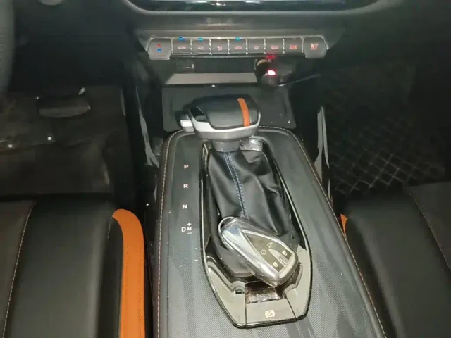 Changan Oushang X5 — Фото автомобиля 13