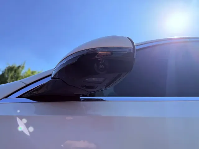 Mercedes-Benz E-Class — Фото автомобиля 13