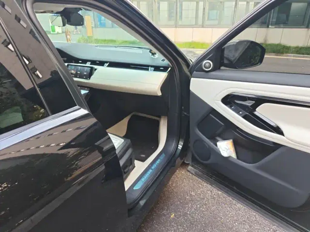 Land Rover Range Rover Evoque — Фото автомобиля 17