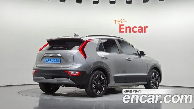 Kia Niro Niro (New) — Фото автомобиля 2