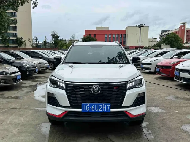 Changan CS75 — Фото автомобиля 2